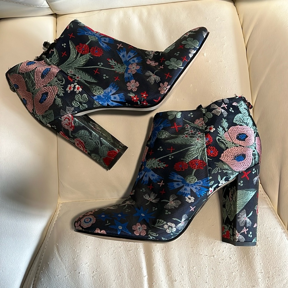 Sam Edelman Women 8.5 Cambell Floral Brocade Booties Multi Color Jacquard Boots